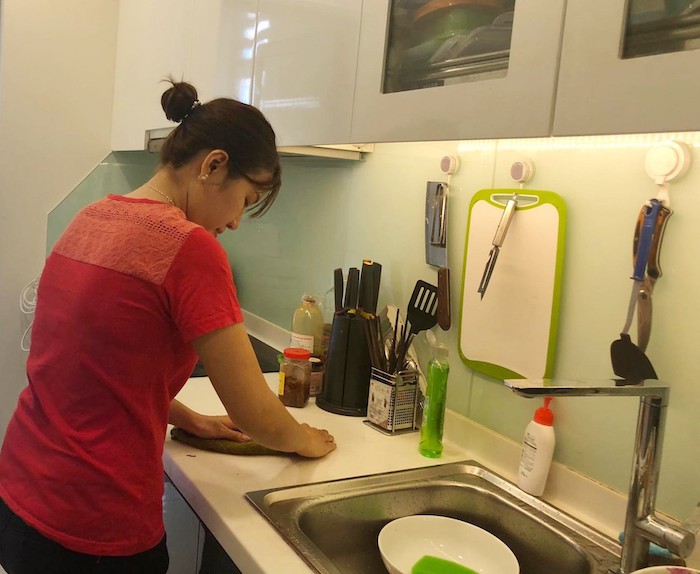 Giúp việc nhà ăn ở lại 24/24 sẽ giúp gia chủ luôn có một không gian sống sạch sẽ và tươi tất mà không phải tốn nhiều thời gian trong bếp núc, tập trung công việc và chăm sóc người thân yêu