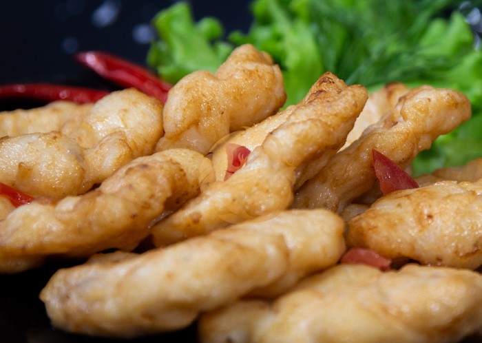 Chả mực Hạ long hiệu BÁ KIẾN là đặc sản ẩm thực nổi tiếng chỉ có tại biển Hạ long – Quảng Ninh