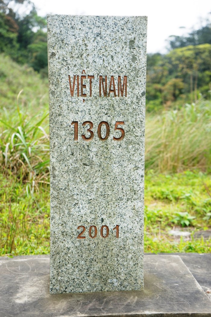 Cột mốc 1305 là một trong những cột mốc đáng để chinh phục khi đi du lịch Bình Liêu