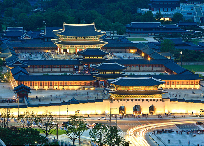 Cung điện Hoàng gia Gyeongbokgung lớn nhất Hàn Quốc lung linh về đêm