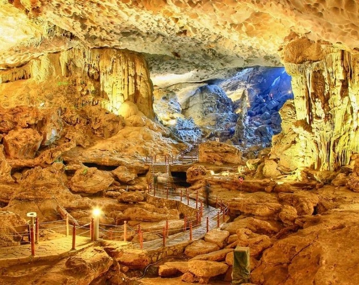Du lịch hang Sửng Sốt - hang động đẹp và độc đáo vịnh Hạ Long