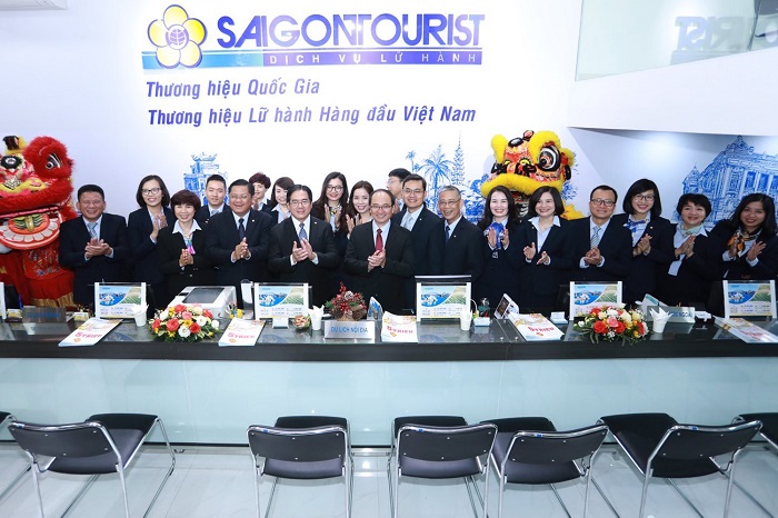 Với đội ngũ cán bộ, nhân viên trẻ, đầy nhiệt huyết, đam mê với nghề - Saigontourist đang ngày càng hoàn thiện hơn về các dịch vụ của mình