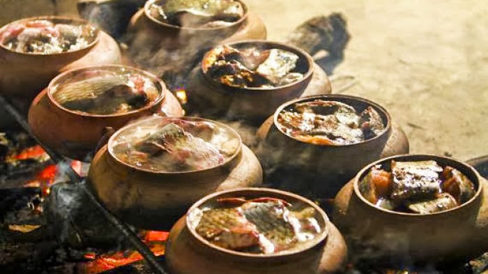 Cá kho làng Vũ Đại được chế biến kỳ công trong vòng mười mấy tiếng