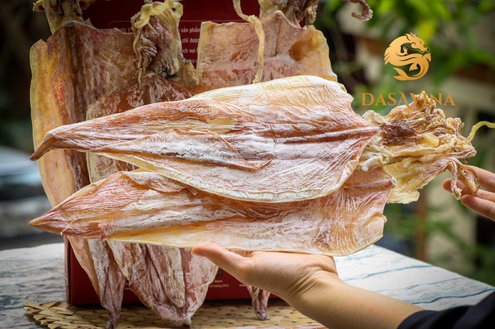Mực khô ngon cần đáp ứng tiêu chuẩn về ngoại hình và hương vị