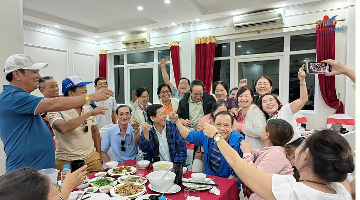 Chất lượng bữa ăn trong tour Đồ Sơn