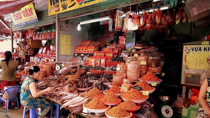 Ruốc tôm Hạ Long trong chợ 